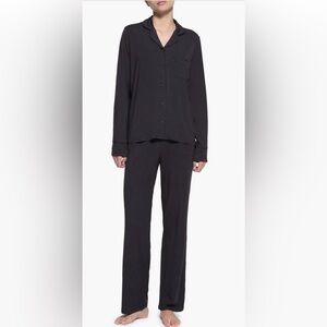SKIMS Sleep Long Sleeve Button Up Pajama Set W/Pants In Onyx size XL